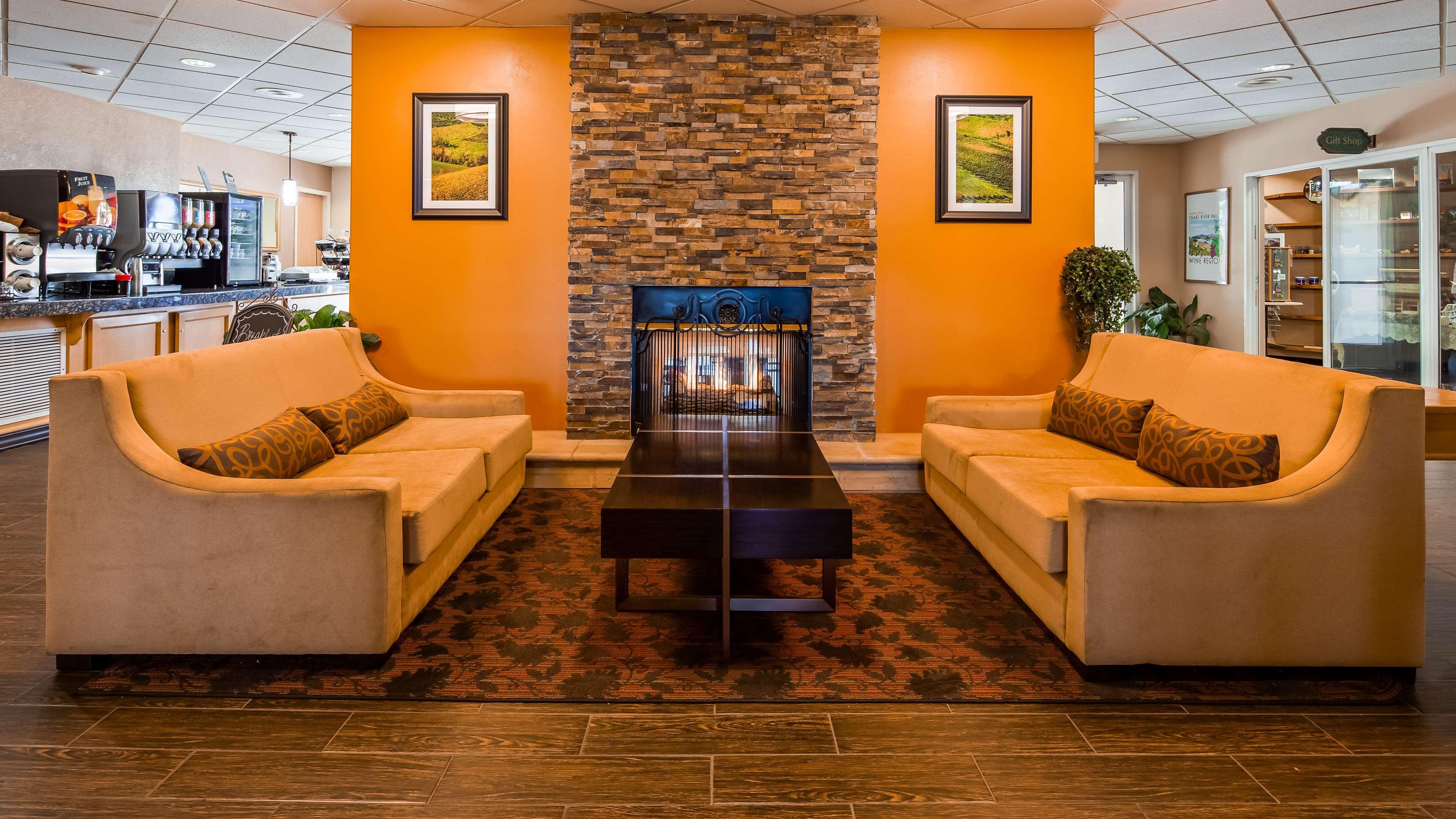 Best Western Plus Caldwell Inn & Suites Zewnętrze zdjęcie